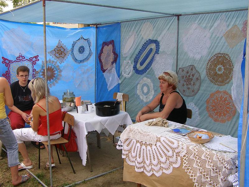 spot folk 07_60.jpg